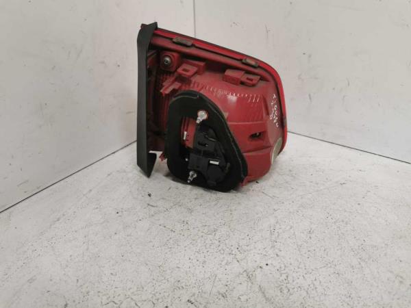 FEU ARRIERE DROIT VW TIGUAN 2011-2016 - Vue 2